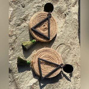 Light weight drop earrings.